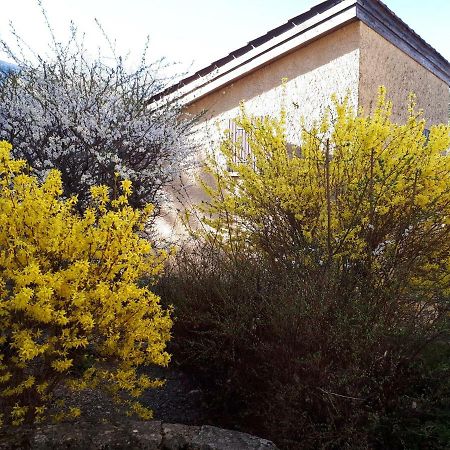 Отель Vvf Drome Provence Монбрен-ле-Бен Экстерьер фото