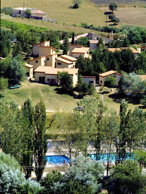 Отель Vvf Drome Provence Монбрен-ле-Бен Экстерьер фото