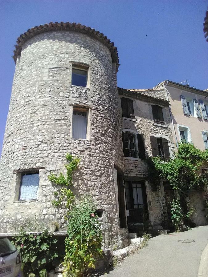 Отель Vvf Drome Provence Монбрен-ле-Бен Экстерьер фото